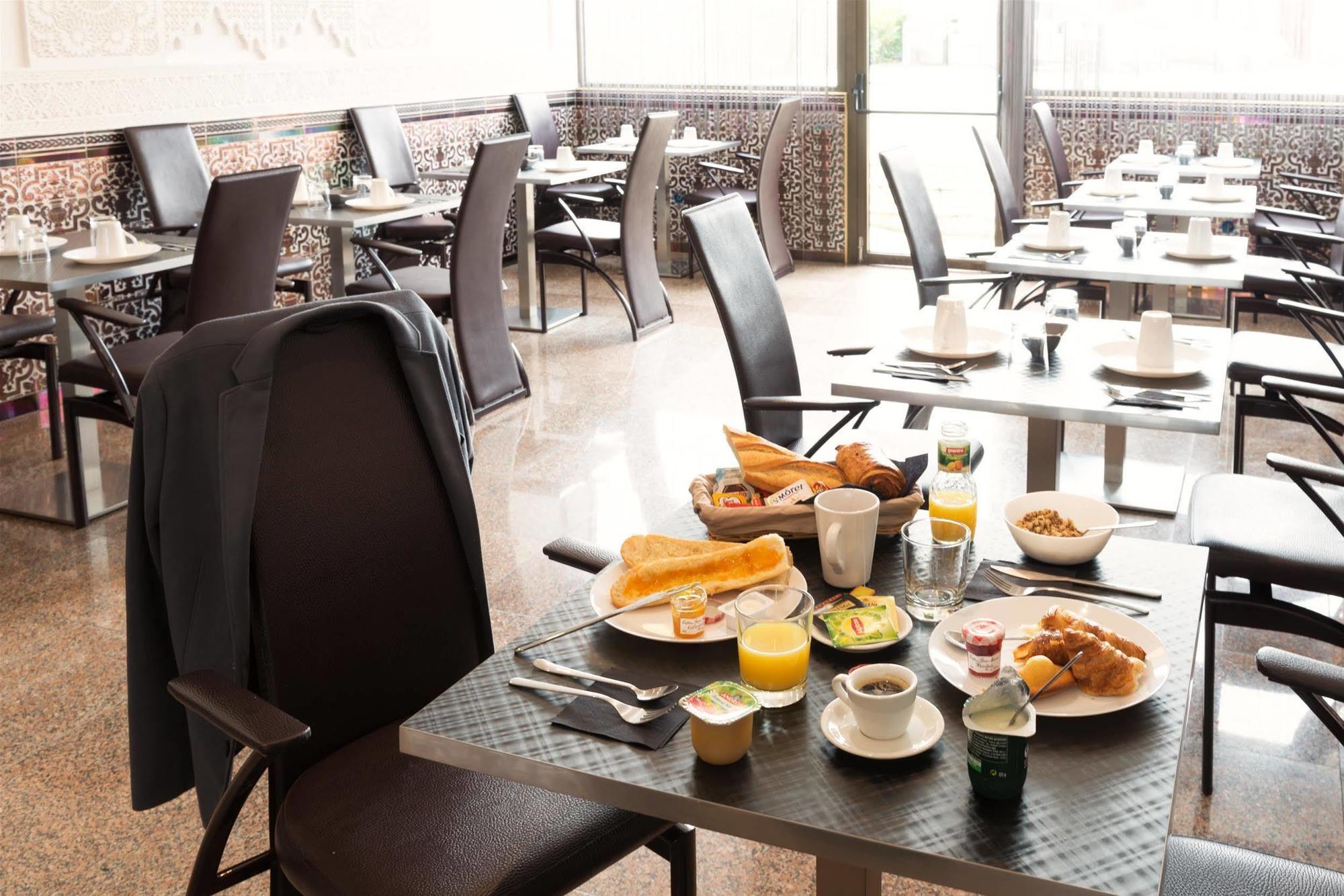 אונאי-סו-בואה Hotel Le Saint Germain מראה חיצוני תמונה